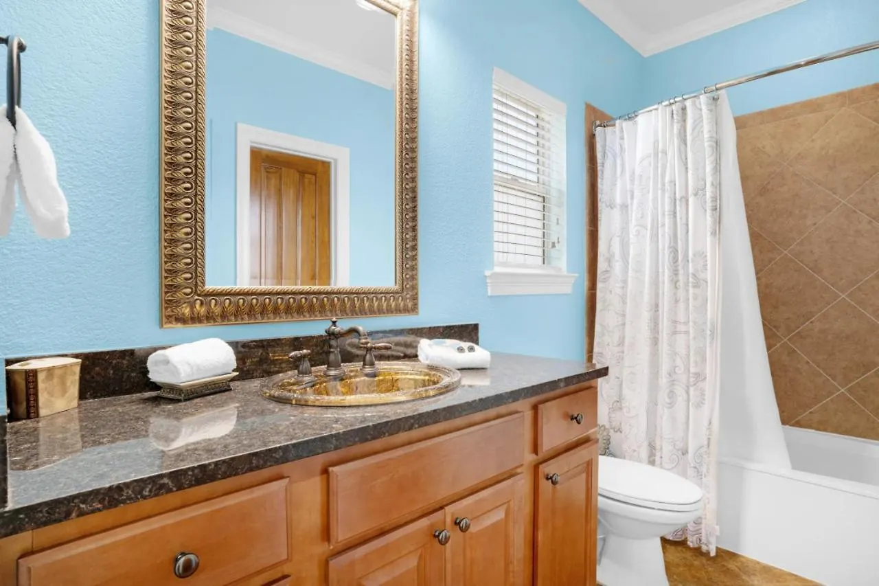 Splish Splash Pet Friendly Pool View دستين